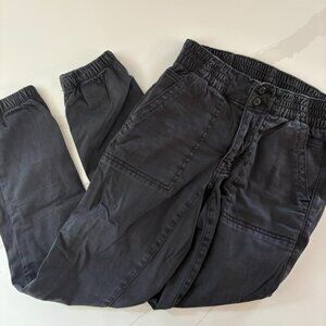 American Eagle Cargo Joggers